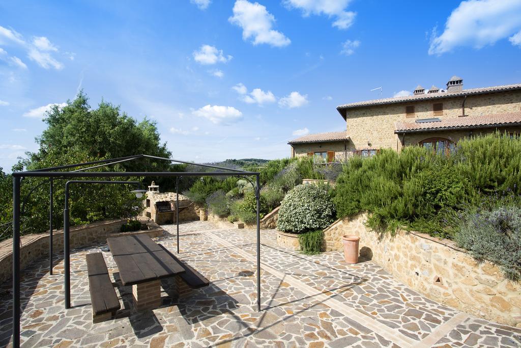 Casa Sandro A Podere Pascianella Villa Castelmuzio Habitación foto