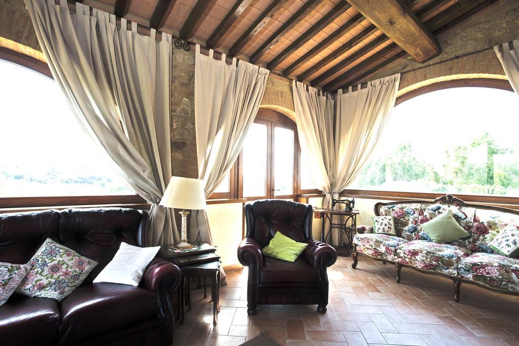 Casa Sandro A Podere Pascianella Villa Castelmuzio Habitación foto