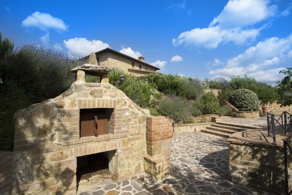 Casa Sandro A Podere Pascianella Villa Castelmuzio Habitación foto